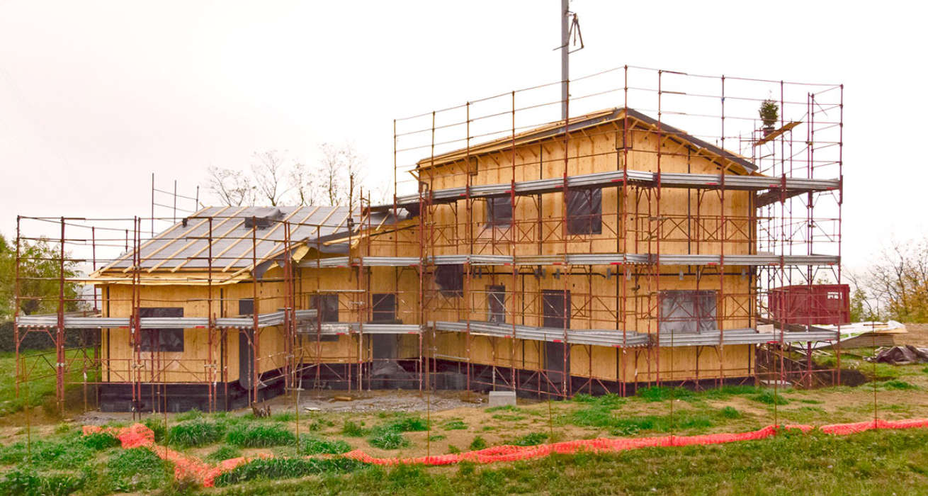 Las paredes de madera del sistema de construción BioHabitat son transpirables Las paredes de madera del sistema de construción BioHabitat son transpirables